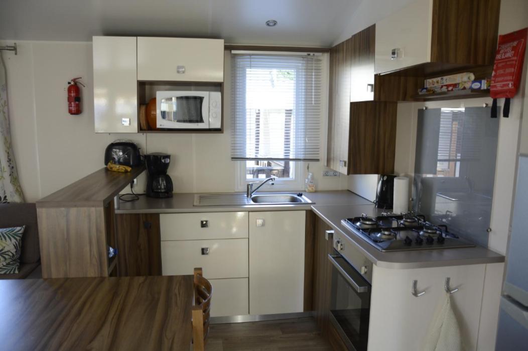 Mobilhome 6/8 Personnes 3Ch La Reserve **** Gastes Luaran gambar